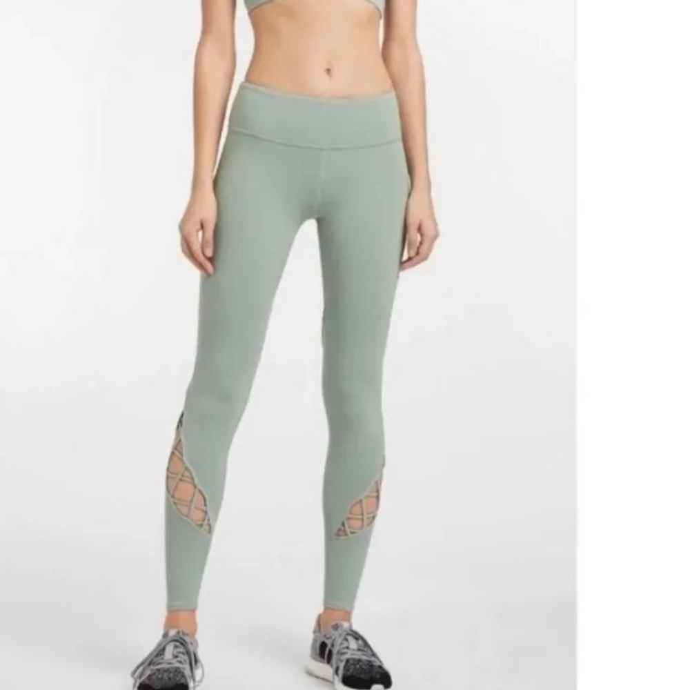 ALO Yoga Soft Green Leggings with Cutout Detail